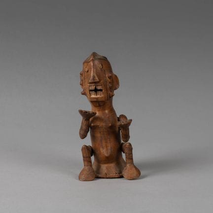 Cimiero di Anyang
Nigeria
Legno, rattan e pelle
Al