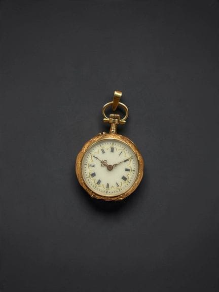 Small pocket watch in 18K yellow, rose, and green 