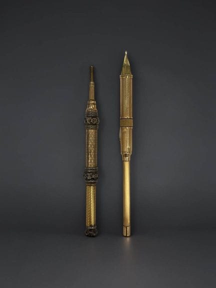 14K（585/1000）黄金、银（纯度不低于800/1000）及镀金金属套装，包含：

- 一支镀