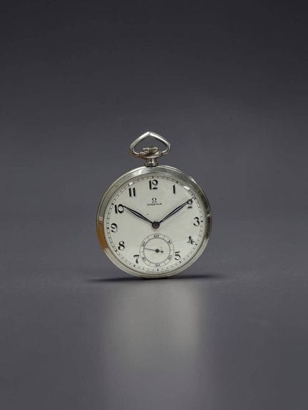 OMEGA
Pocket watch
Circa 1930
Signed and numbered 