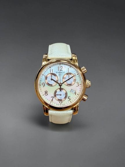 TISSOT
Orologio da polso rotondo con cronografo
In