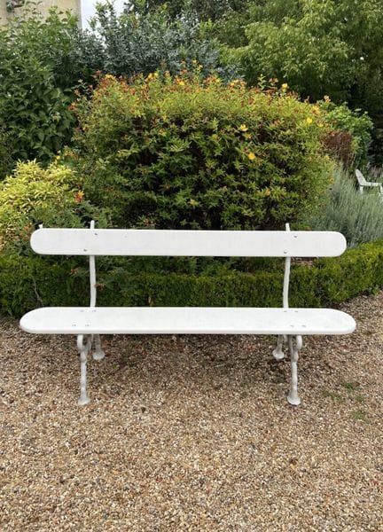 BANC d'extérieur en bois et fonte laqué blanc
76 x