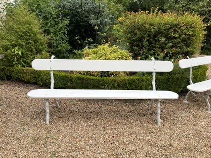 BANC d'extérieur en bois et fonte laqué blanc
79 x