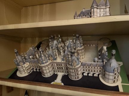 SAMMLUNG von Papiermodellen wie dem Mont-Saint-Mic