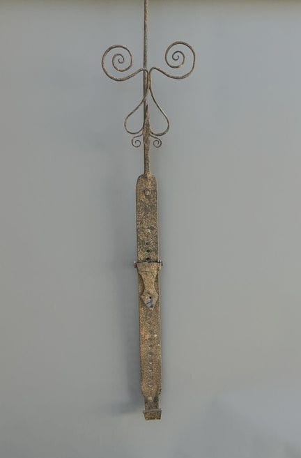 [Art populaire]. IMPORTANTE CREMAILLERE de cheminé