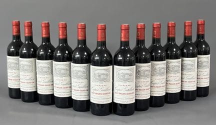 [Bordeaux]. 12 bouteilles de Château Capet Guillie