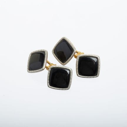 A pair of Art Deco cufflinks in 18K yellow gold wi