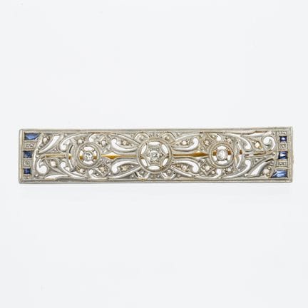 Art Deco brooch in the shape of a plaque, crafted 