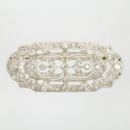 Art Deco brooch in the shape of a plaque, crafted 