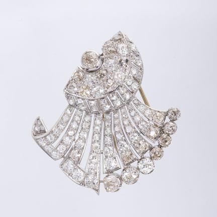 Art Deco lapel pin in 18K white gold, entirely set