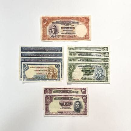 Quarantasei banconote uruguaiane del periodo 1935-