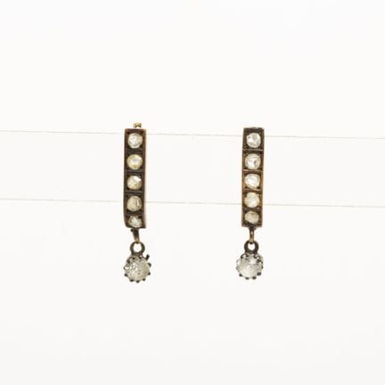 Pair of yellow gold earrings with six cubic zircon