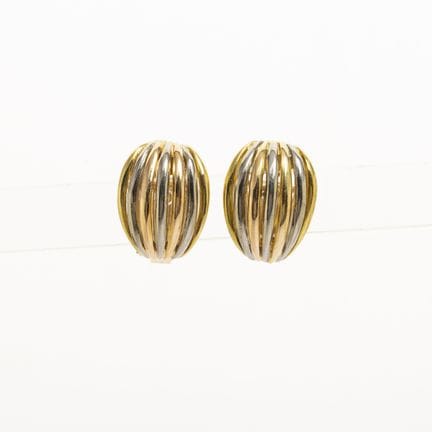 Pair of clip-on earrings in 18K yellow and white g