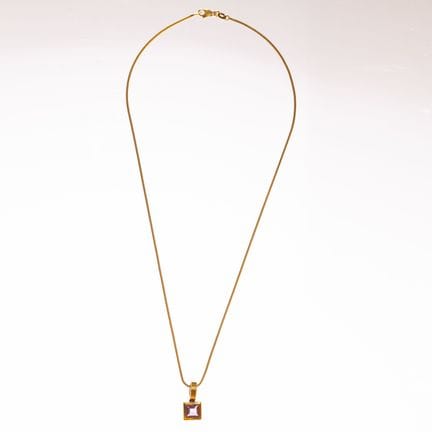 Set Stern composed of pendant and pair of screw ty