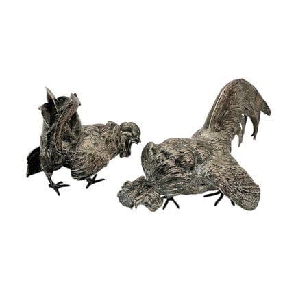 Paire de coqs de combat sculptés en argent 925. 16