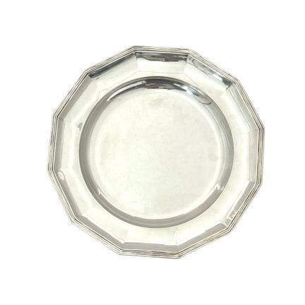 Plateau rond en argent 900 avec bord facetté. Diam