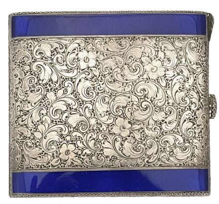 Tabatière de poche allemande en argent 935 ciselée