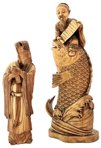 Deux sculptures asiatiques en ivoire sculpté. « Di