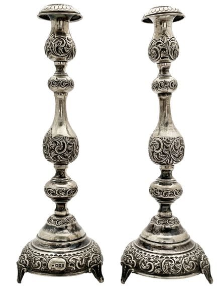 Paire de chandeliers anglais en argent de Londres 