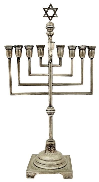 Menorah de Hanoucca en argent lisse, ornée d'une «