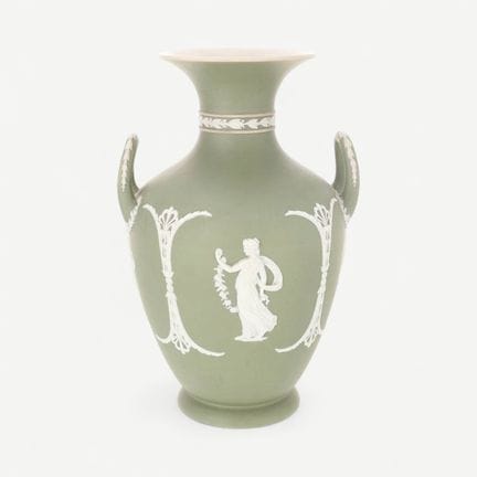 WEDGWOOD
Jarrón de jasperware con decoración neocl