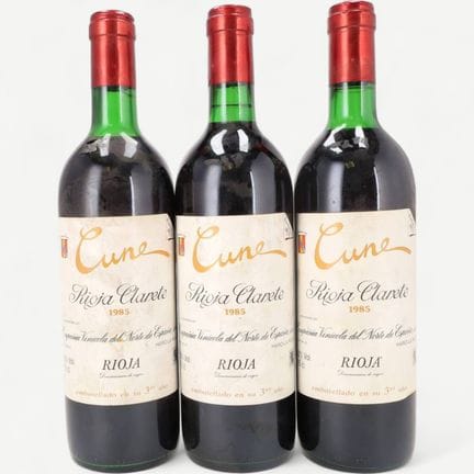 Tres botellas de Cune. Rioja Clarete, 1985
Una con