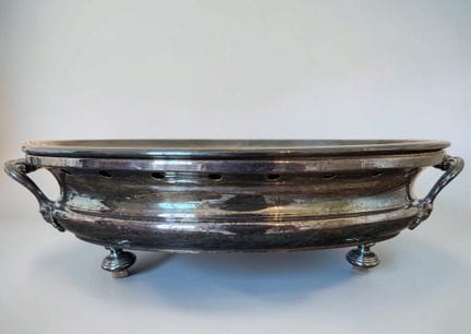 CHRISTOFLE
Silver plated serving warmer
Signed on 