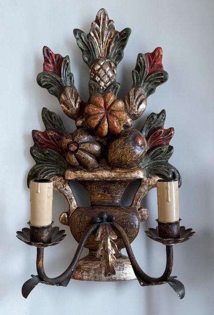 Pair of wall sconces made of polychrome-painted wo