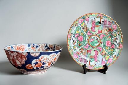 JAPAN
Polychrome glazed porcelain salad bowl with 