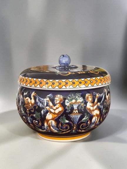 GIEN
Renaissance-style earthenware candy jar
D: 12