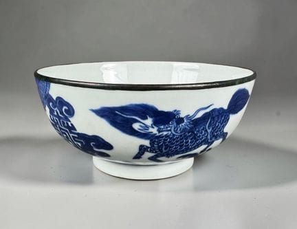 VIETNAM, late 19th–early 20th century
Porcelain bo
