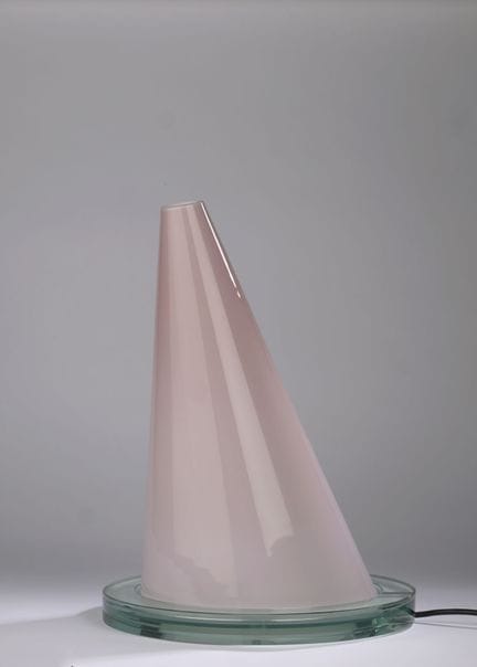 Opera ITALIANA degli anni ’80
Lampada da tavolo
Ba