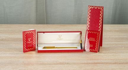 Must de Cartier
Pluma estilográfica chapada en oro