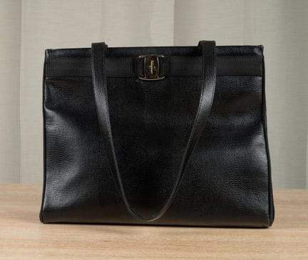 SALVATORE FERRAGAMO 
Bolso tipo cabas de piel imit