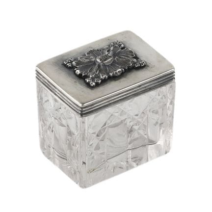 COFFRET RUSSE EN CRISTAL TAILLÉ À COUVERCLE EN ARG