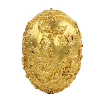 ŒUF DE PÂQUES EN BRONZE DORÉ AUX SCÈNES DE LA PASS
