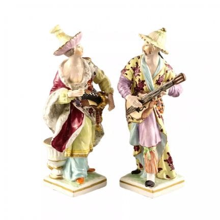 ROYAL BERLIN PORCELAIN MANUFACTORY. KPM
PAIRE DE F