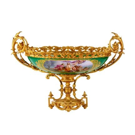 GRAND VASE À MONTURE EN BRONZE ET DÉCOR PEINT « LE