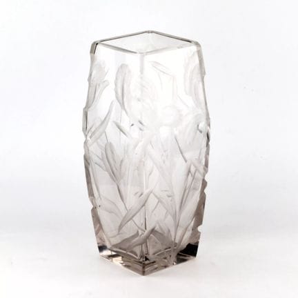 GRAND VASE EN CRISTAL À DÉCOR DIRIS. ART NOUVEAU T