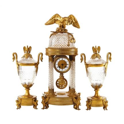 EMPIRE
GARNITURE DE CHEMINÉE DE STYLE EMPIRE. FRAN