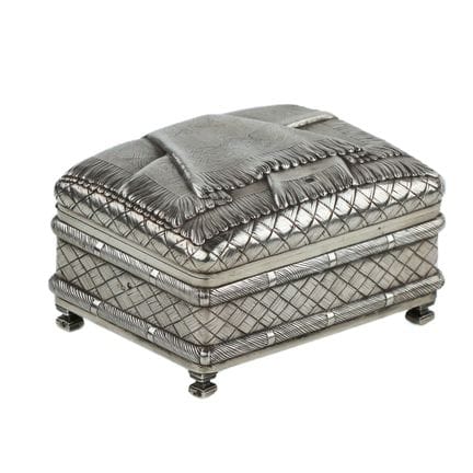 COFFRET RUSSE EN ARGENT TROMPE-L’ŒIL. GERASIM LOSK