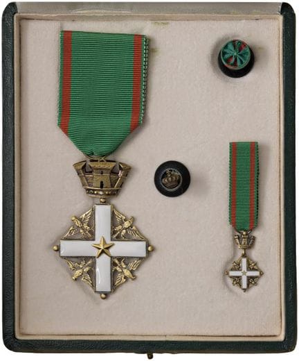 Medals - HONORS Order of Merit of the Italian Repu