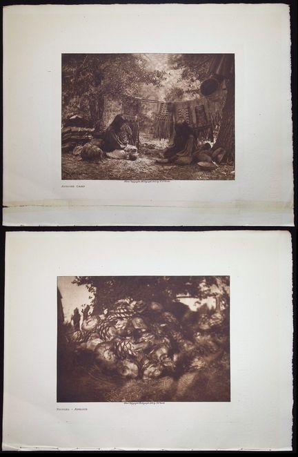 爱德华·柯蒂斯——阿帕奇族摄影凹版画两幅


作品描述：


本拍品包含：

阿帕奇营地
梅斯卡尔—