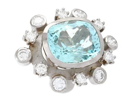 RING, 18 Karat Weißgold, Aquamarin im Kissenschlif