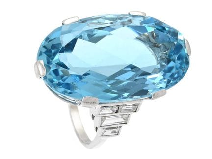 RING, Platin, Aquamarin im Ovalschliff 22,91 ct, 8