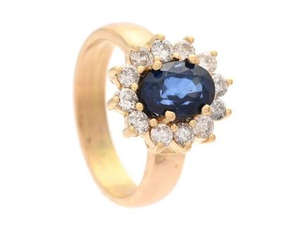 CLUSTER-RING, 18-karätiges Gold, blauer Saphir im 