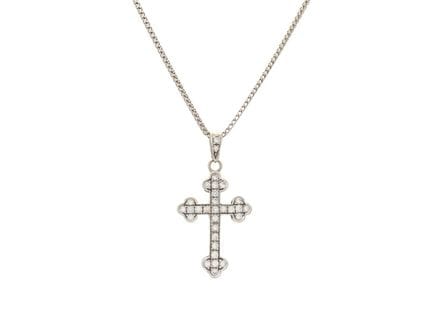 PENDENTIF AVEC CHAÎNE, or blanc 18 carats, croix, 