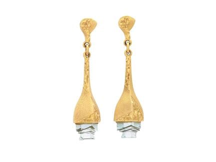 BOUCLES D'OREILLES, or 18 carats, aigues-marines, 