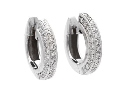 BOUCLES D'OREILLES, or blanc 18 carats, diamants t