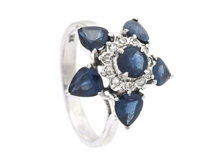 RING, 18K white gold, sapphires, 11 single cut dia